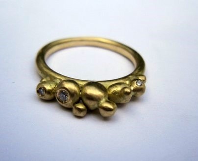 18ct gold and diamond ring