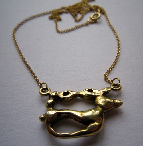 Large deer pendant
                        18ct gold necklace